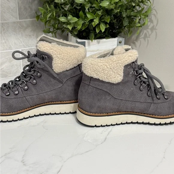 White Mountain Cozy Boots winter ankle booties Gray Like New - Picture 7 of 10